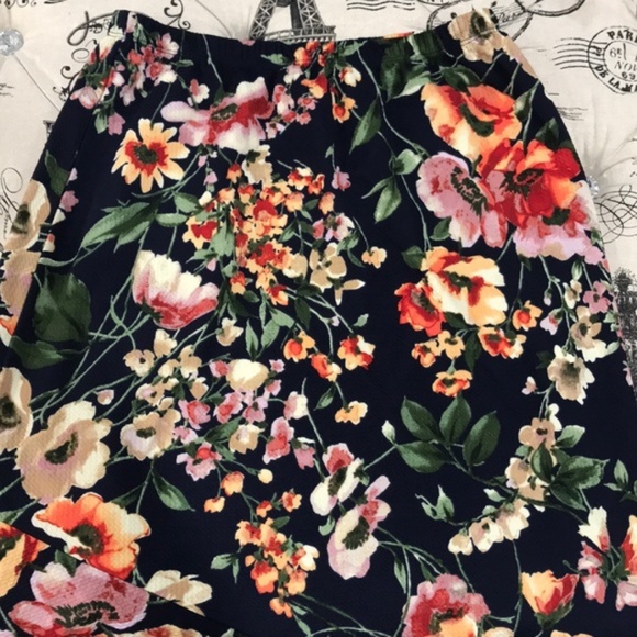 Bobeau Asymmetrical Ruffle Hem Midi Skirt - Picture 6 of 6